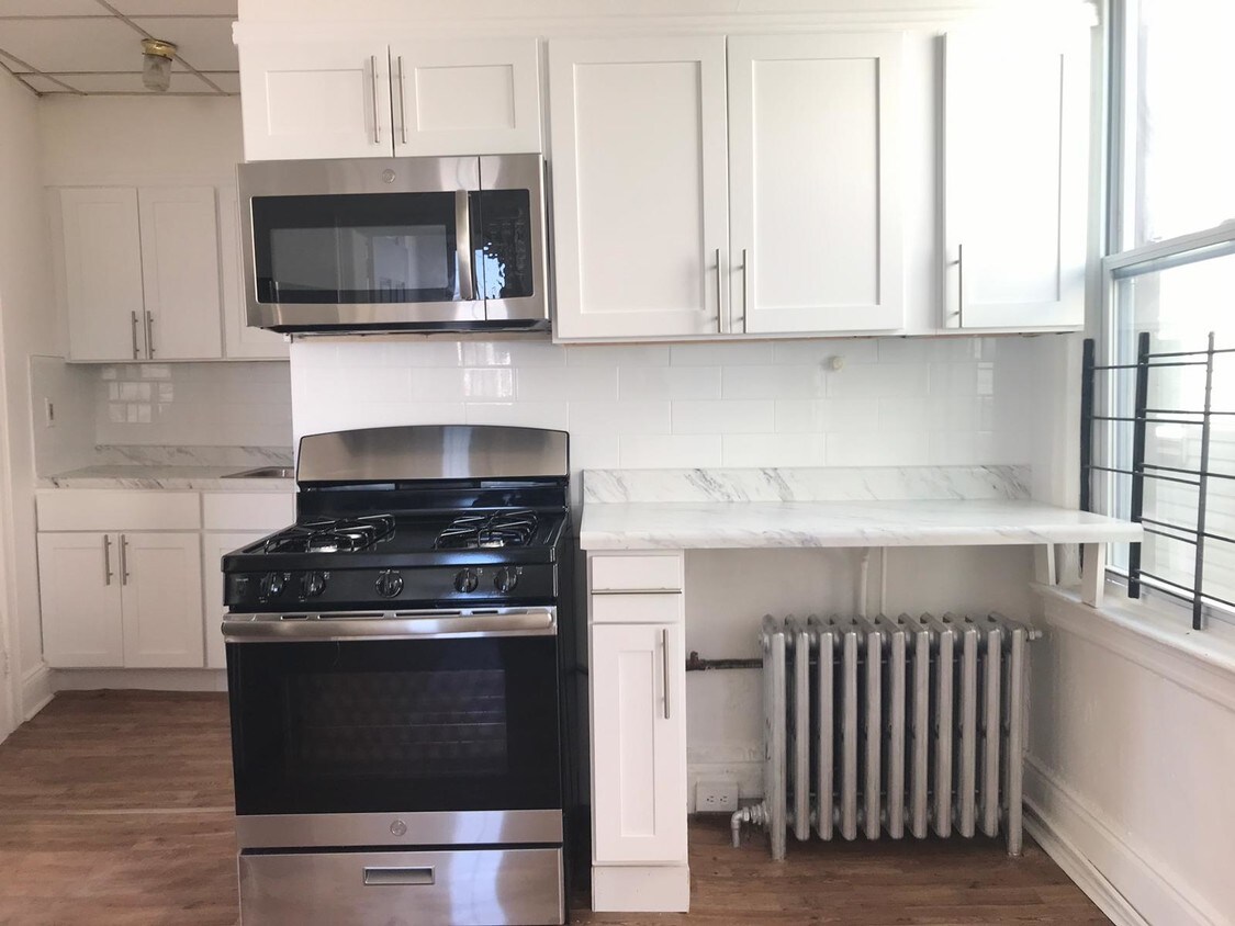 Foto principal - 92 Woodlawn Ave