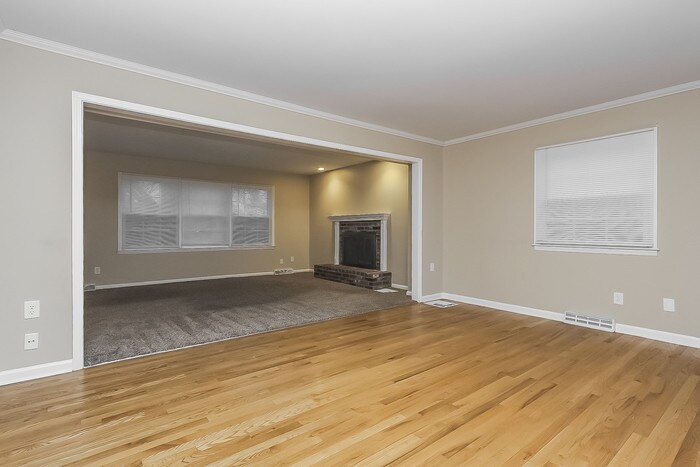Primary Photo - Call for Details!!! 317-793-3770
