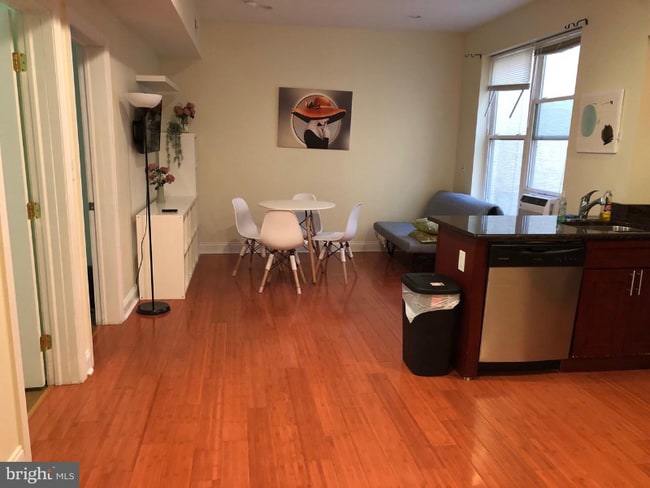 Building Photo - 4023 Baring St