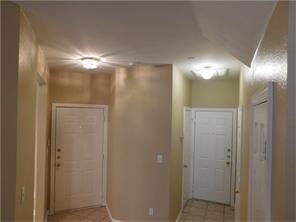 Building Photo - 9928 Castlewood Dr