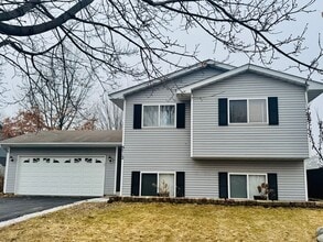 Building Photo - 9712 Hames Ct S