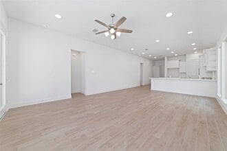 Building Photo - 1434 Girasol St