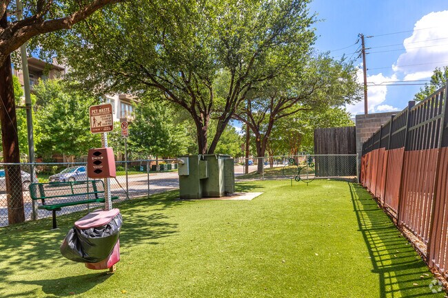 Parque para perros - Inwood On The Park