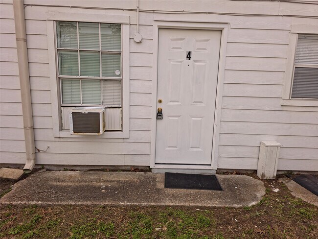 Foto del edificio - 207 Moody St