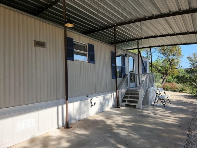 Building Photo - FOR LEASE!! AMAZING VIEWS