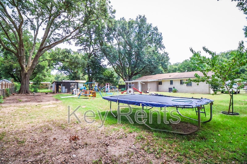 Building Photo - 4715 Pecanwood Pl