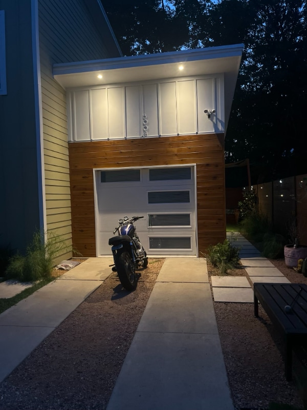 Building Photo - 800 Valdez St