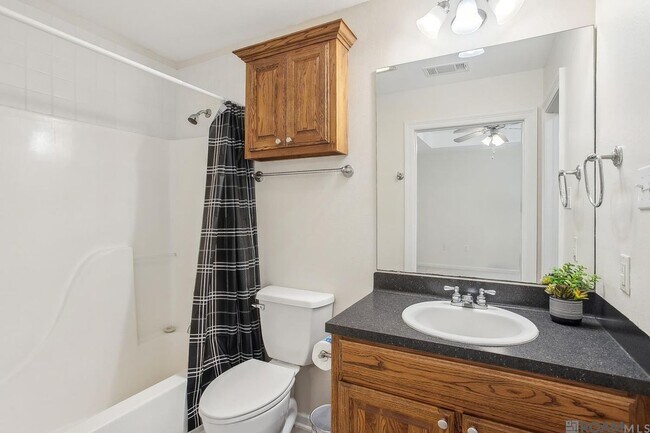 Foto del edificio - 408 E Beech St