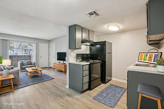 Building Photo - Astra