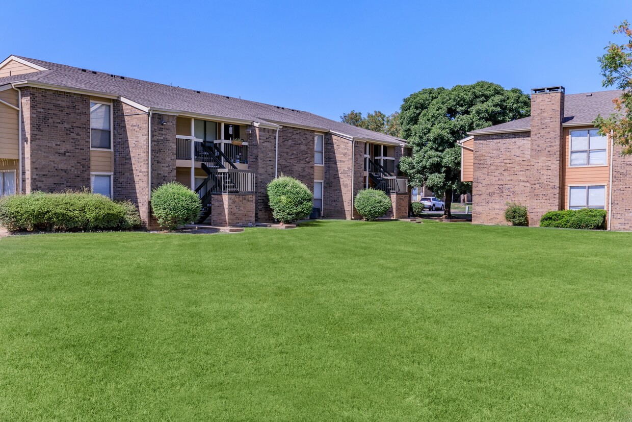 Primary Photo - Somerset Park At Union Apartments