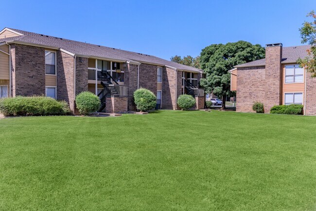Building Photo - Somerset Park At Union Apartments