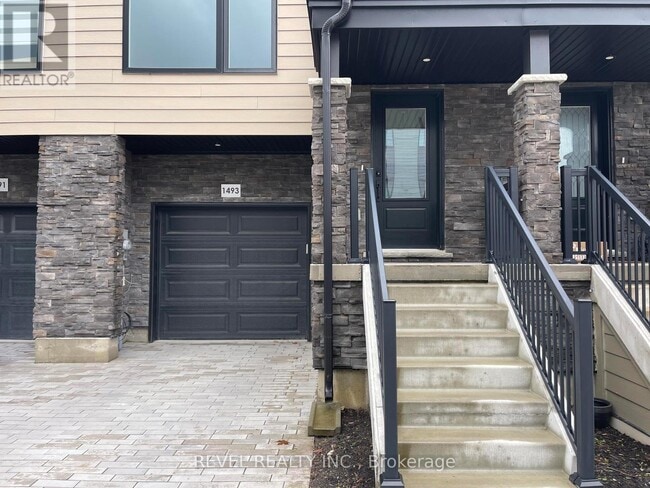 Building Photo - 1493 Purchase Pl