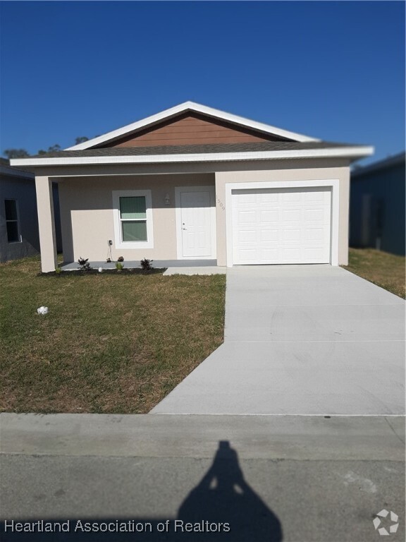 Building Photo - 1508 Las Villas Blvd