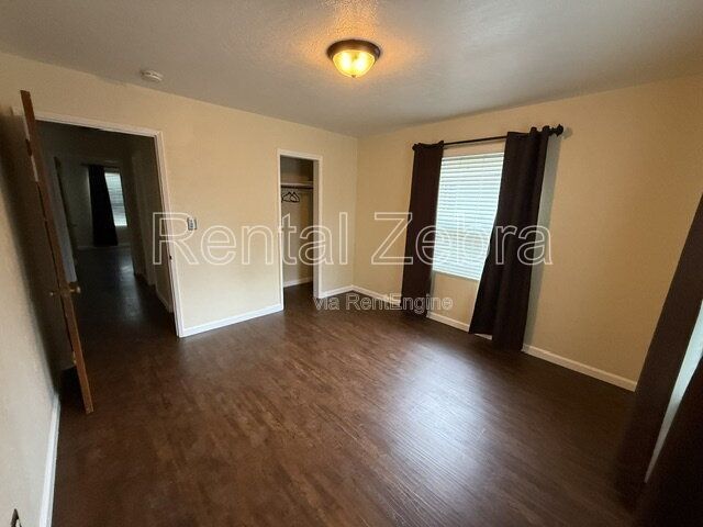 Foto del edificio - 1421 W 21st St