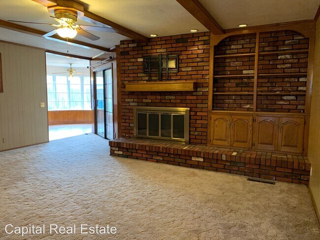 Foto del edificio - 4 br, 2.5 bath House - 813 Glenmanor Dr.
