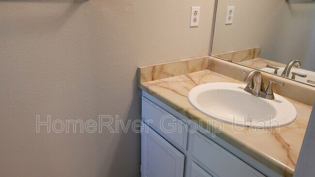 Building Photo - 7826 Chadbourne Dr