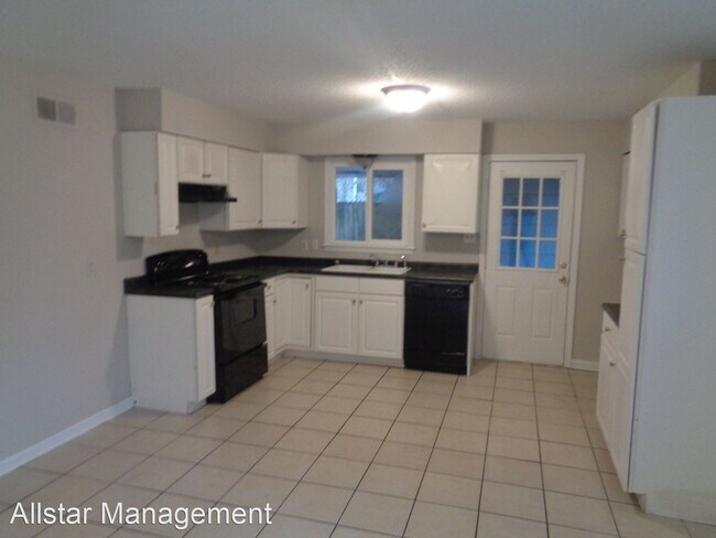 Building Photo - 3 br, 1.5 bath House - 1319 Stateline Rd