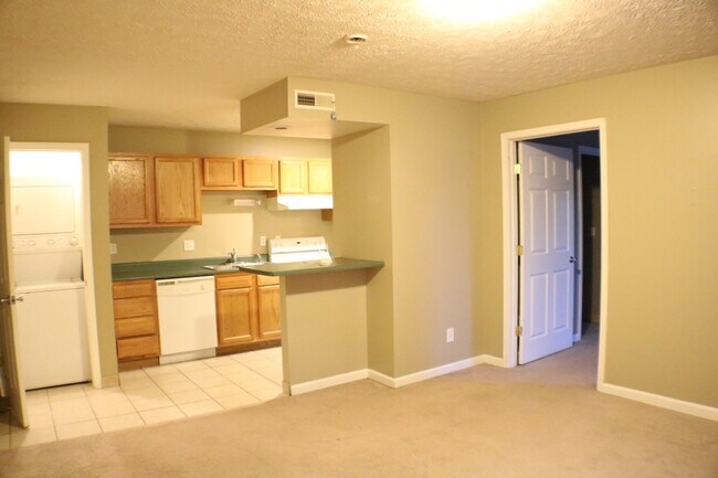 Building Photo - 2460 Collis Ave