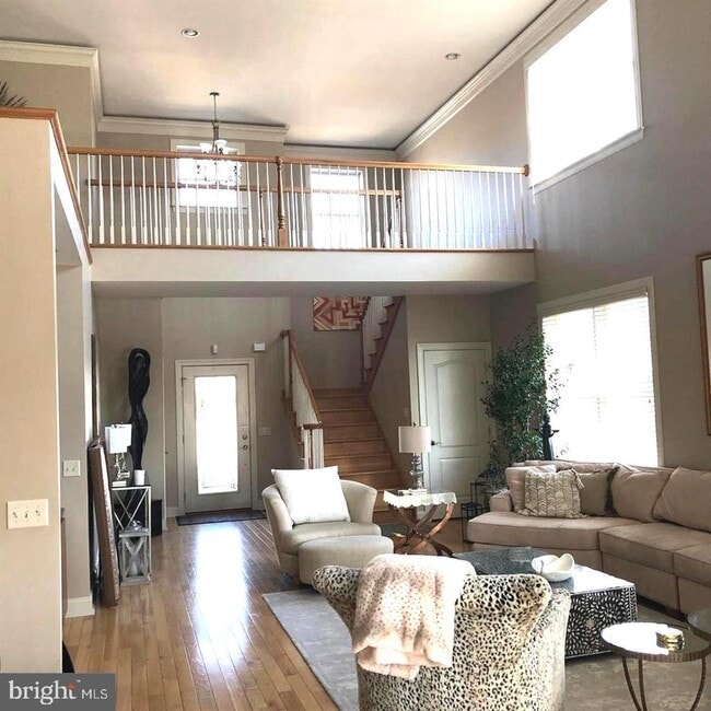Building Photo - 4745 Augusta Dr