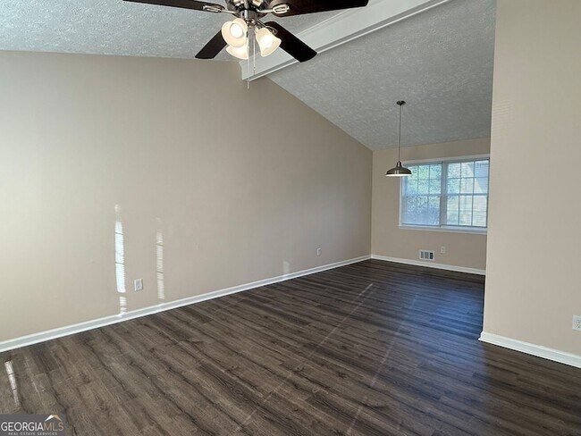 Foto del edificio - 10111 Settlers Grove Rd NE