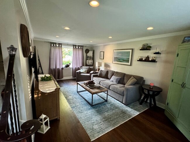Foto del edificio - 1125 Hillsview Terrace