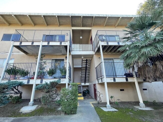 Building Photo - 149 Hilborn St