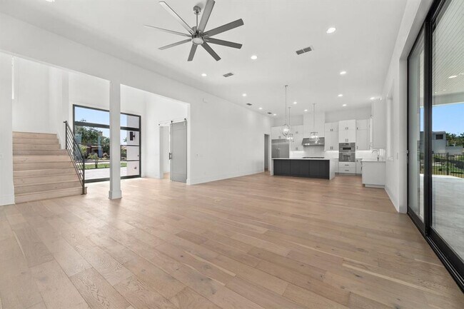 Foto del edificio - 12708 Monte Castillo Pkwy