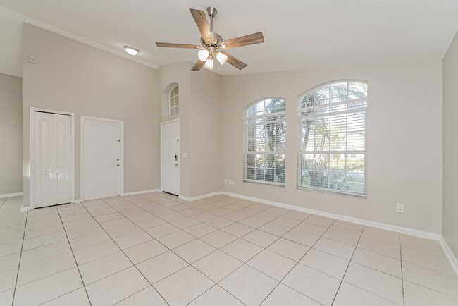 Foto del edificio - 6859 Bouganvillea Crescent Dr