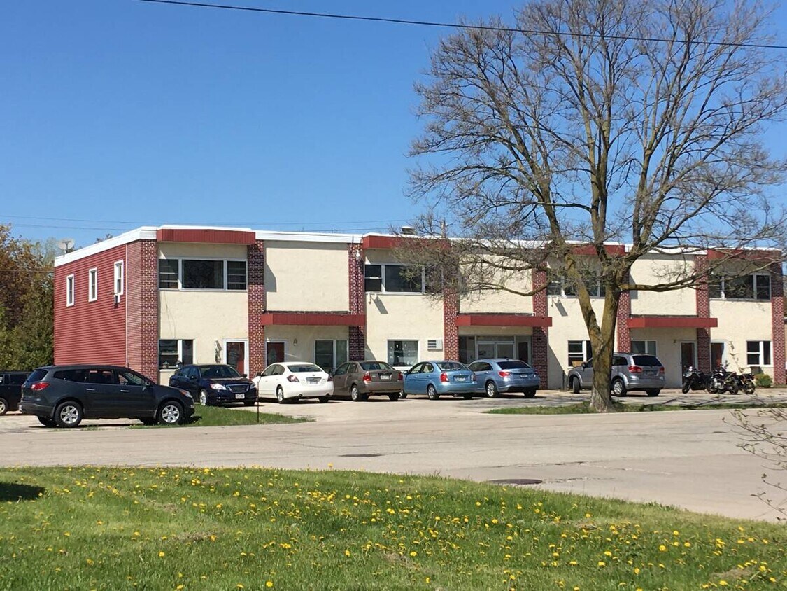 Foto del edificio - 760 Valley Rd