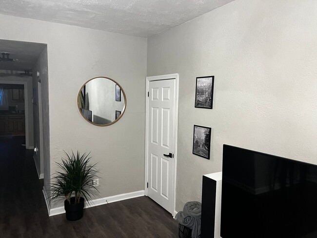 Building Photo - North Shore - 4 BR, 2 Bath with High-End K...