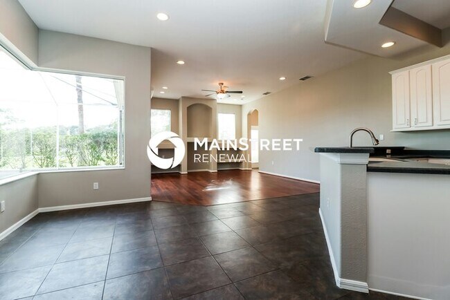 Building Photo - 5 Bedroom Pet-Friendly Home in Holiday, FL...