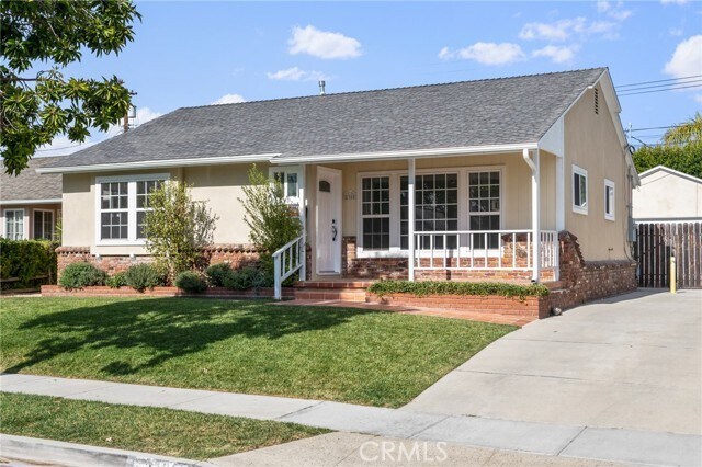 Foto principal - 5305 Carmelynn St