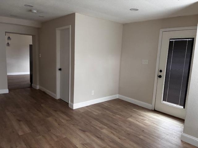 Foto del edificio - 6 Independence Dr