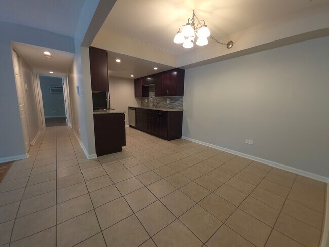 Building Photo - 1675 Kiowa Cir
