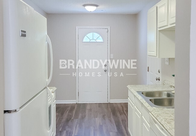 Building Photo - 7250 Oakley Ct