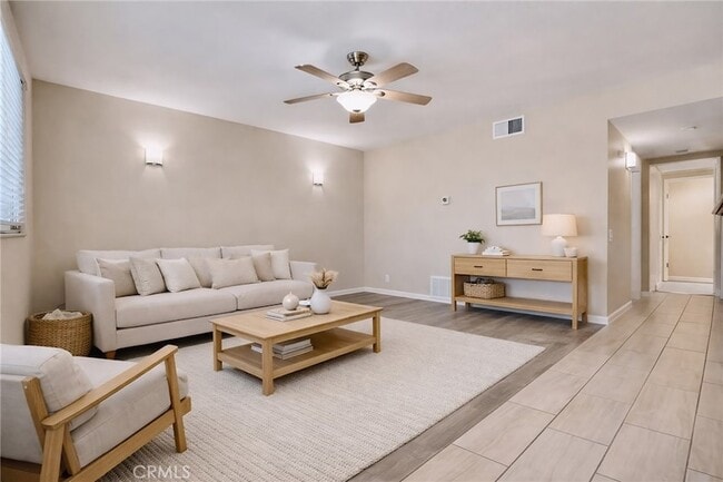 Building Photo - 45270 Panorama Dr