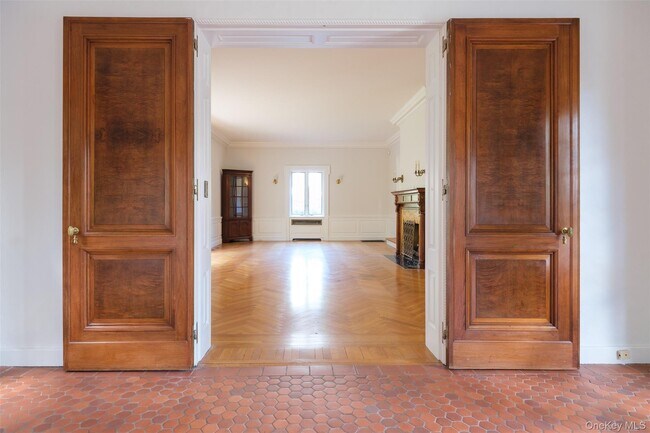 Foto del edificio - 10 Ridge Pl