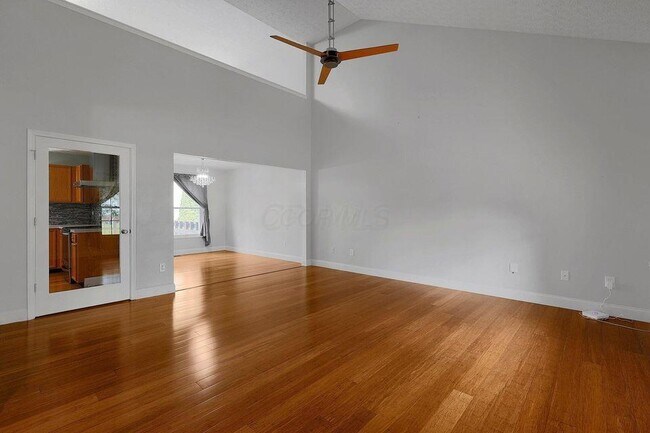 Building Photo - 299 Iris Trail Dr