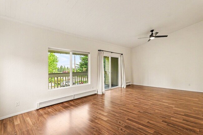 Foto del edificio - 4403 216th St SW