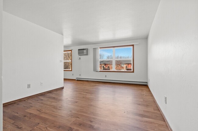 Foto del edificio - Roland Lane Apartments