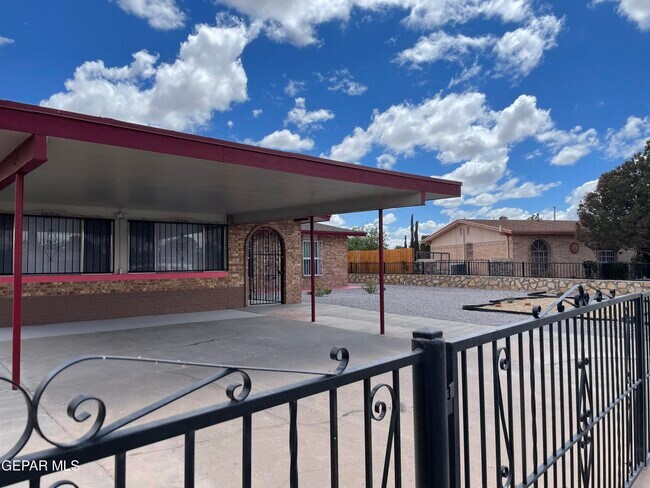 Building Photo - 10604 Fieldrock Ct