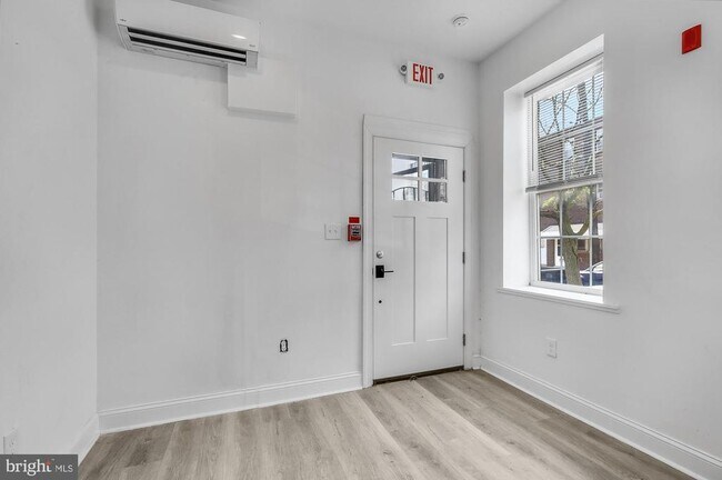 Foto del edificio - 2046 E Huntingdon St