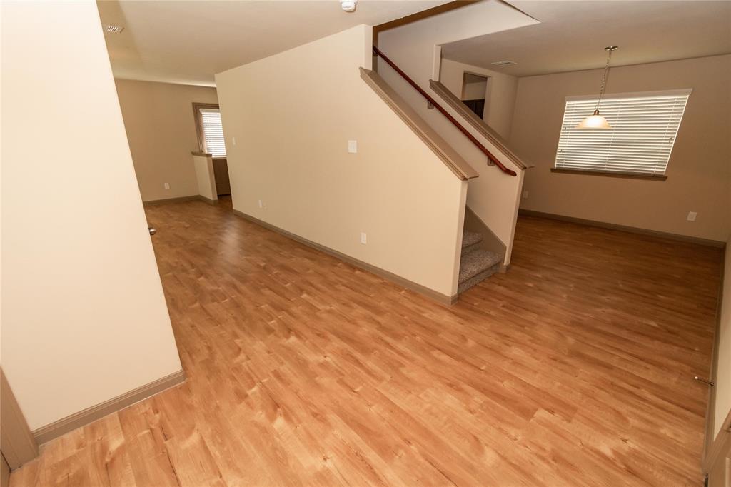 Foto principal - 12623 Sai Baba Dr