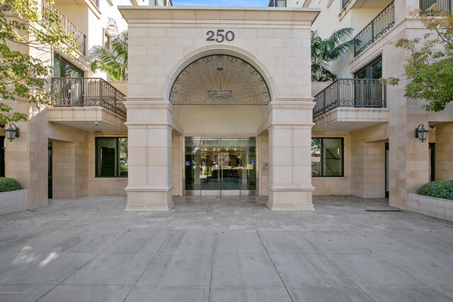 Foto principal - 250 S De Lacey Ave