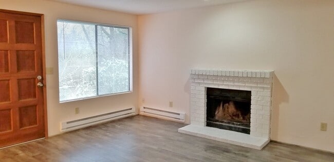 Photo - E06-07 Apartment