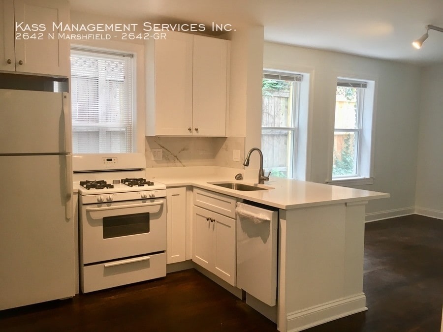 2642 N Marshfield Ave, Chicago, IL 60614 Apartments in Chicago, IL