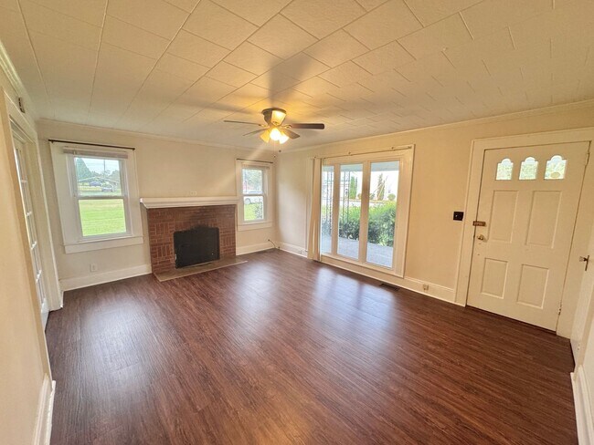 Foto del edificio - Statesville West - 2BR/1BA