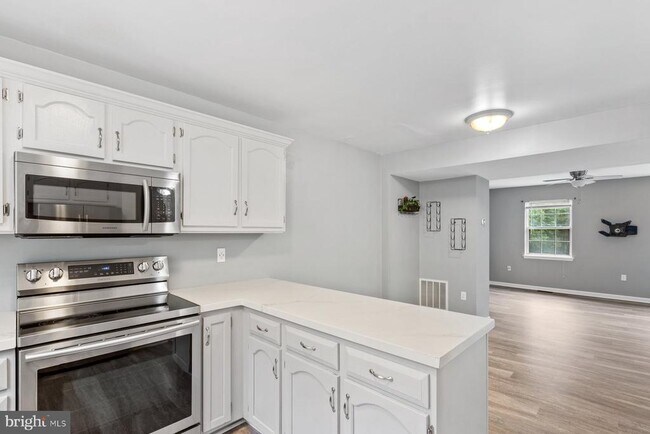 Foto del edificio - 15363 Hearthstone Terrace