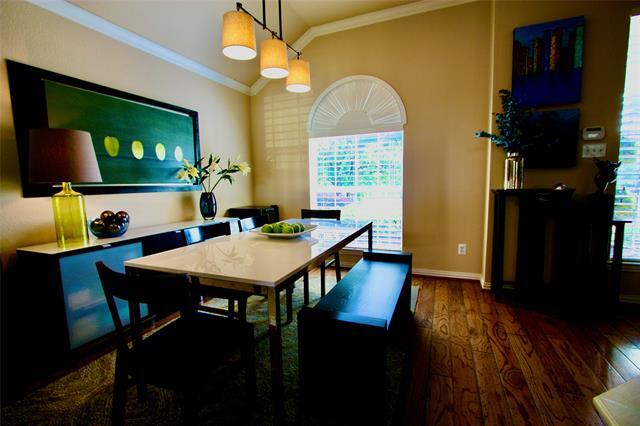 Foto del edificio - 2734 Greenway Dr