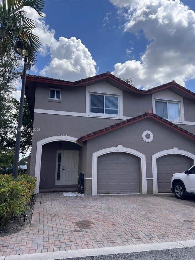 Building Photo - 3102 Coral Ridge Dr